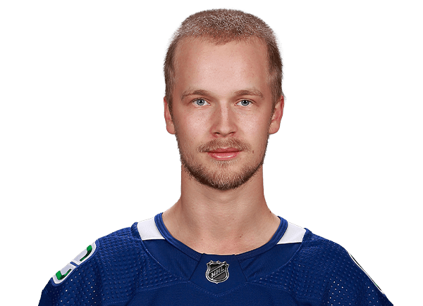 Elias Pettersson's headshot.